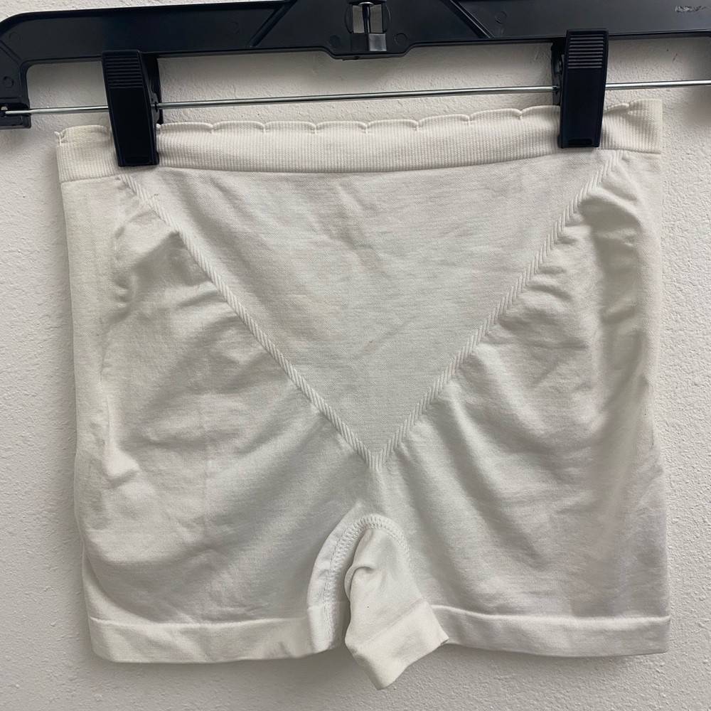 Marilyn Monroe Black High-Waist Shaper Shorts Medium please of 3